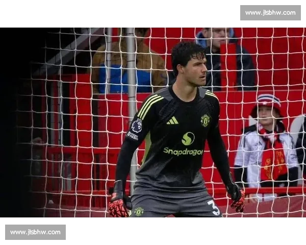 范德萨力荐曼联召回安东尼！加纳乔离队传闻升级，红魔锋线重组引争议