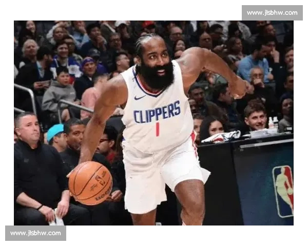 哈登詹姆斯续约尘埃落定，自由市场这五人成争冠关键！特纳领衔内线争夺战