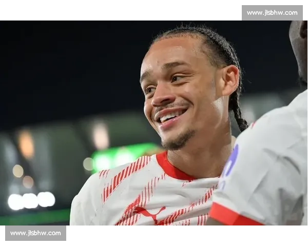 哈维 - 西蒙斯铁心离队!莱比锡标价 7000 万欧待售 哈维 - 西蒙斯铁心离队!莱比锡标价 7000 万欧待售